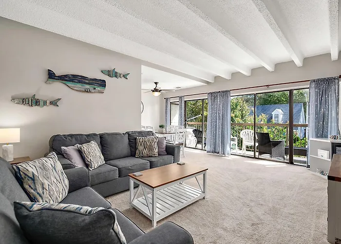 Uptown Ocean 2br W/ Pool! Ocean City