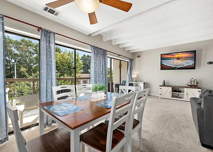 Holiday home Uptown Ocean 2br W/ Pool! Ocean City